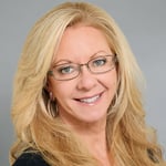Denise Pavlov headshot